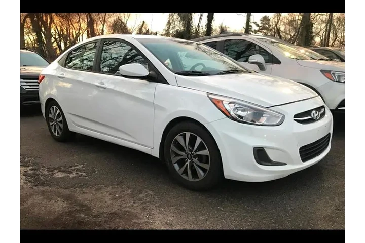 $8499 : 2017 Accent image 1
