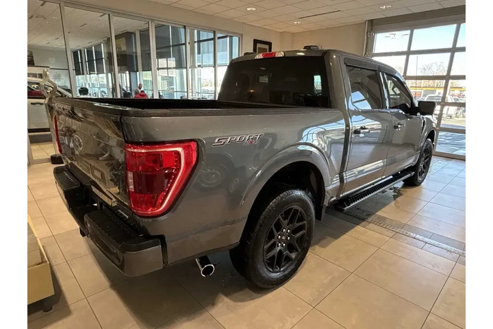 $39992 : Ford F-150 2023 4x4 XLT 4dr image 3