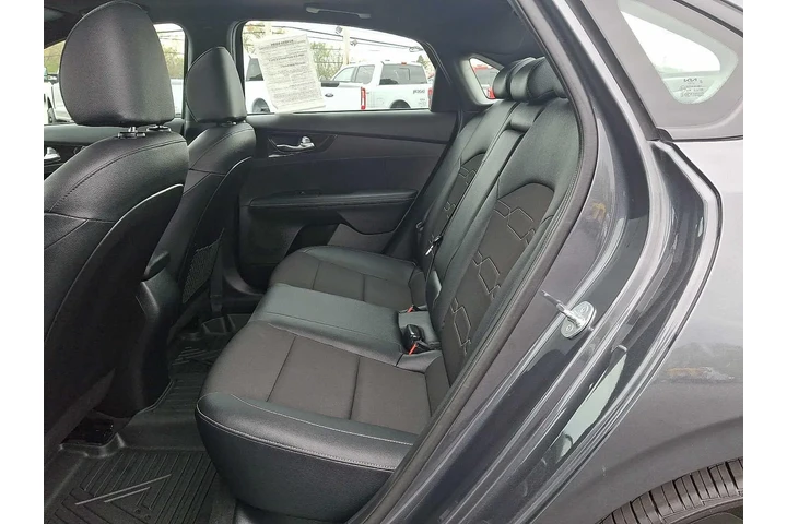 $20900 : Kia Forte 2024 GT-Line 4dr S image 10