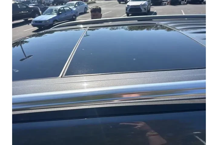 $25773 : Ford Explorer 2021 AWD Limit image 7