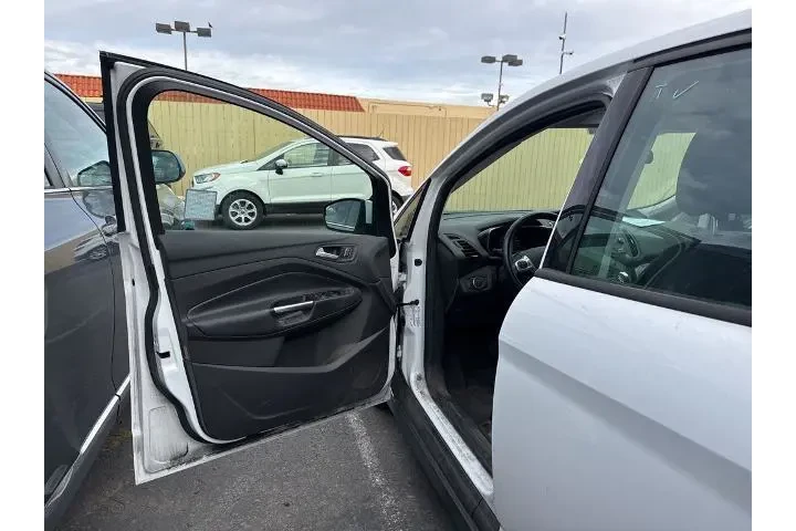 $9526 : Ford C-MAX Hybrid 2017 SE 4d image 8