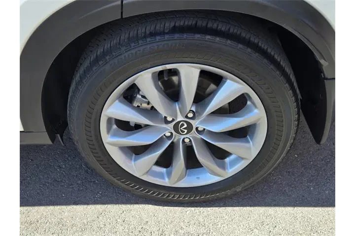 $27800 : INFINITI QX50 2022 AWD Luxe image 10