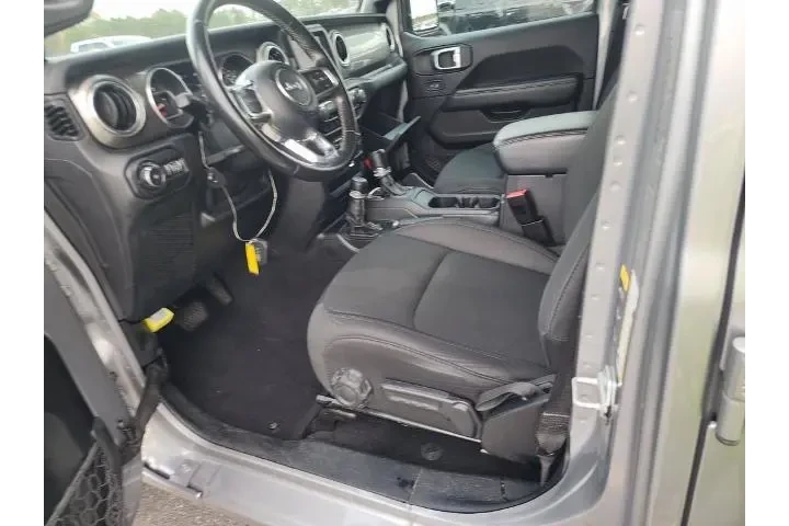 $26799 : Jeep Wrangler Unlimited 2020 image 3