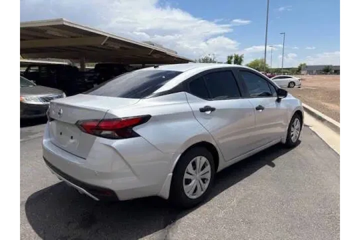 $10595 : 2020 Versa S image 6