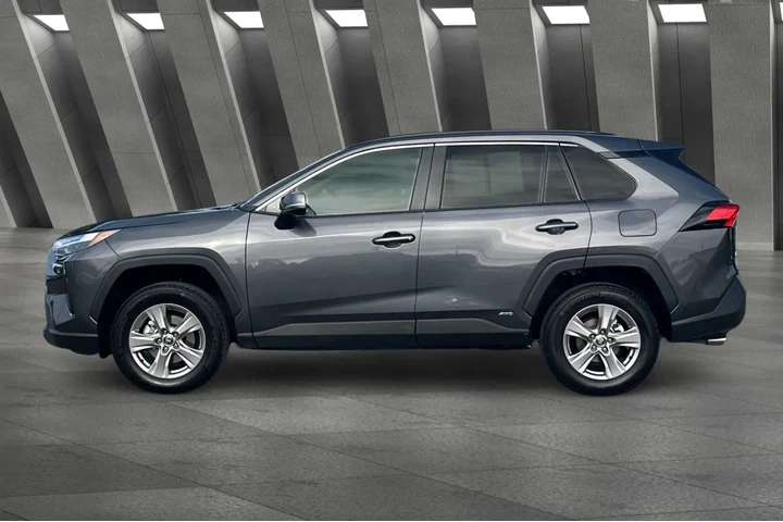 $33900 : Toyota RAV4 Hybrid 2022 AWD image 10