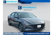 $17555 : Hyundai ELANTRA 2023 SEL 4dr thumbnail