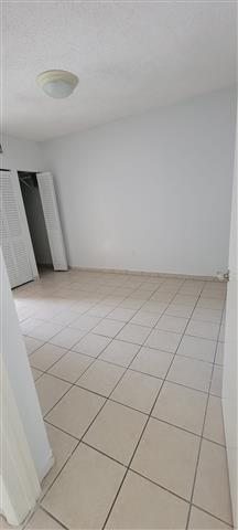 $1700 : Apartamento 1 /1 image 9