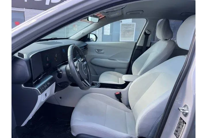 $19997 : Hyundai KONA 2024 SEL 4dr Cr image 9