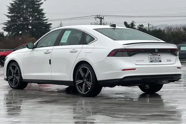 $29951 : Honda Accord Hybrid 2025 Spo image 5