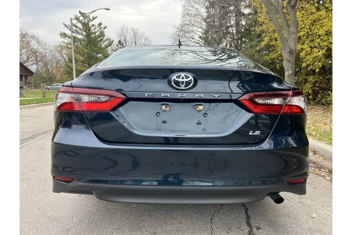 $15997 : 2021 Camry LE image 6