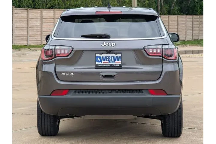 $22903 : Jeep Compass 2024 4x4 Sport image 4
