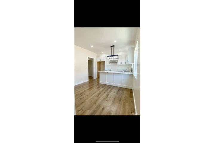 $1100 : Rento un cuarto image 4