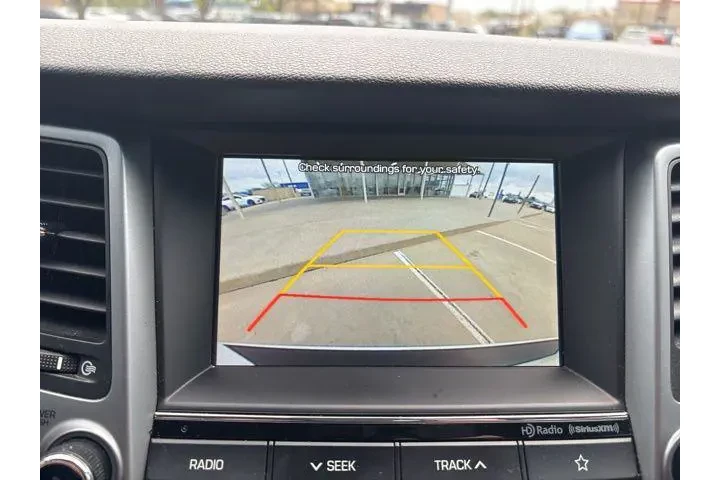 $16998 : Hyundai TUCSON 2018 Value 4d image 9