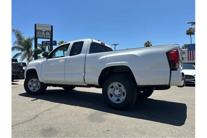 $25997 : 2021 Tacoma 2WD SR image 4