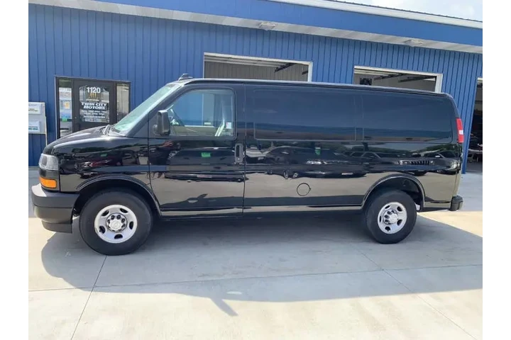 $25990 : 2019 Express 2500 image 1