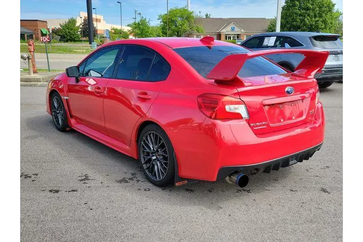 $17818 : Subaru WRX 2017 AWD STI 4dr image 3