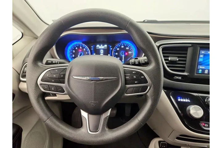 $17998 : Chrysler Pacifica 2018 L 4dr image 10