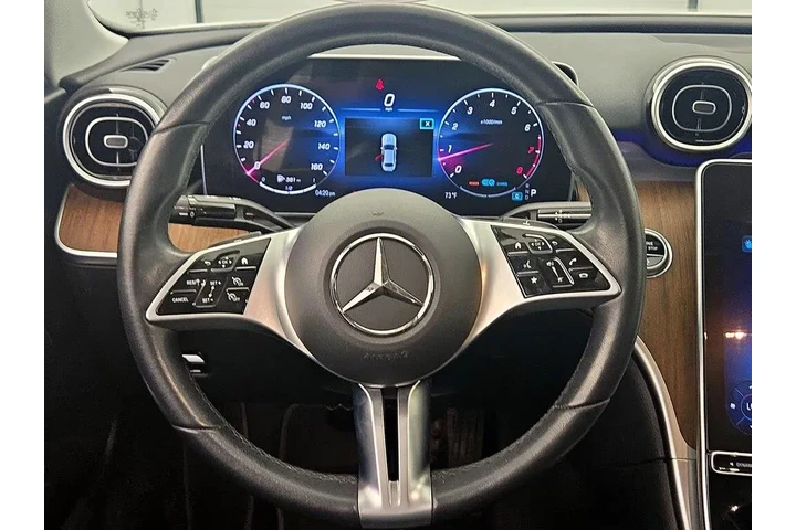 $30998 : Mercedes-Benz C-Class 2022 C image 10