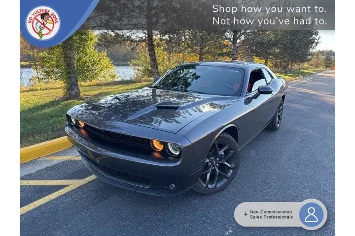$22500 : Dodge Challenger 2022 SXT 2d image 1
