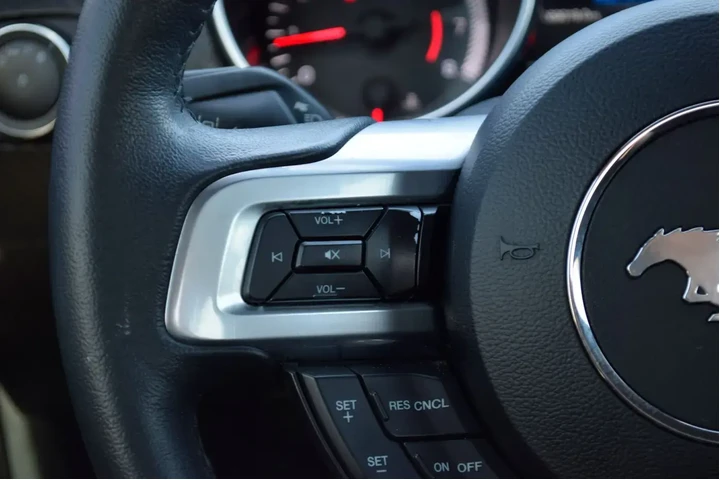 $22483 : Ford Mustang 2023 EcoBoost 2 image 9