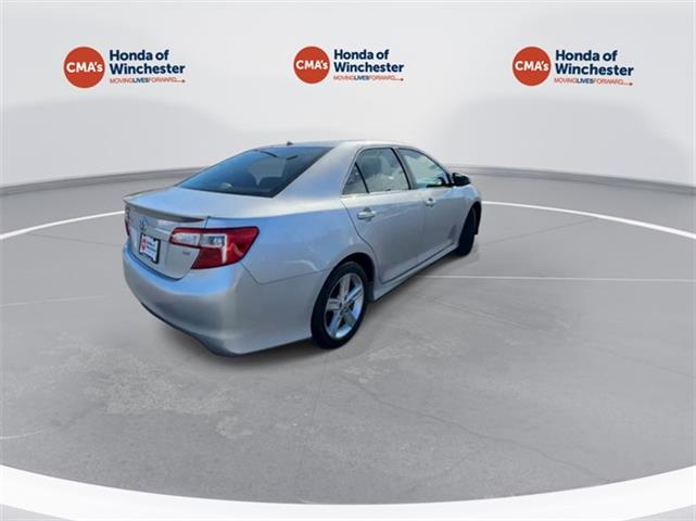 $15700 : PRE-OWNED 2014 TOYOTA CAMRY L image 8