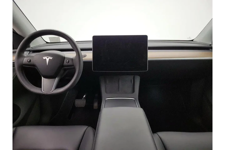 $37998 : Tesla Model Y 2023 AWD Long image 9