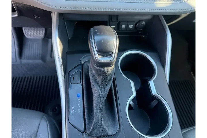 $29500 : Toyota Highlander 2021 AWD X image 9