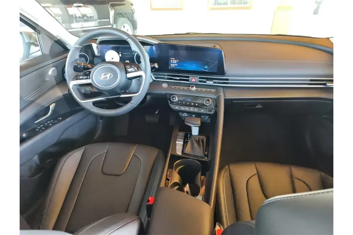 $28500 : Hyundai ELANTRA 2025 Limited image 4