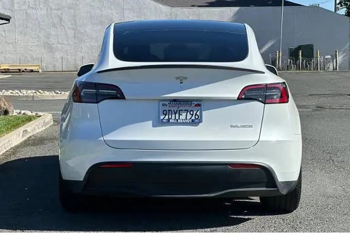 $37997 : Tesla Model Y 2023 AWD Perfo image 4
