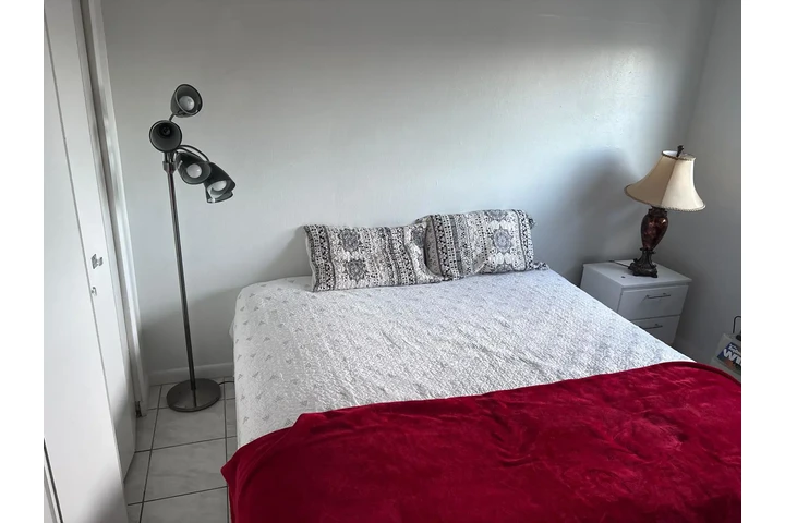 $850 : RENTA HABITACION 850$ MIAMI image 2