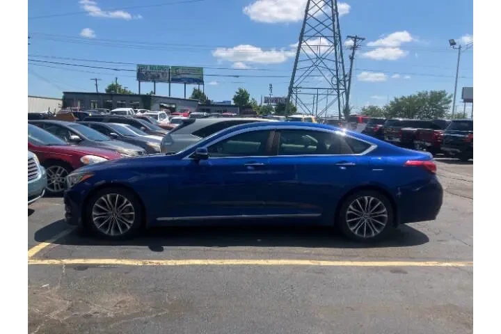 $13900 : 2015 Genesis image 3