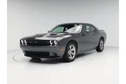 $23998 : Dodge Challenger 2019 SXT 2d thumbnail