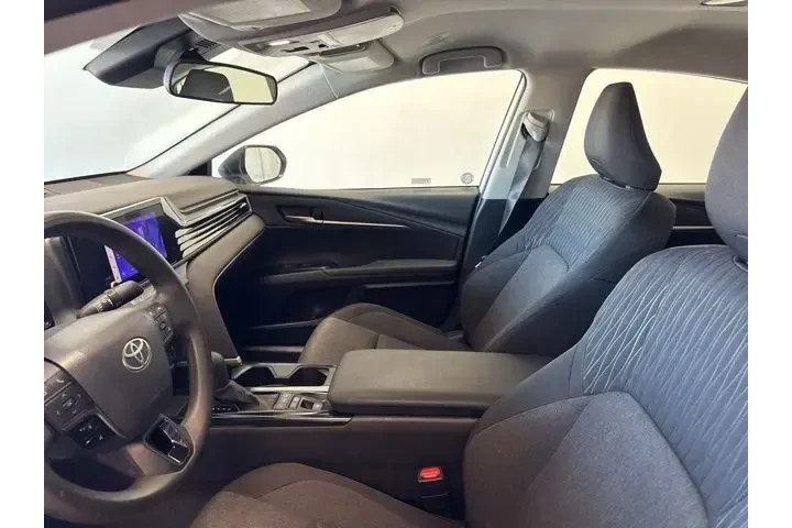 $25589 : Toyota Camry 2025 SE 4dr Sed image 6