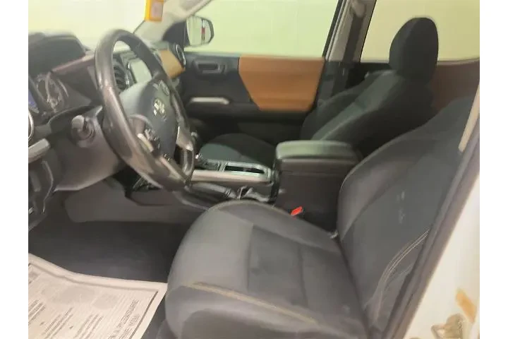 $25105 : Toyota Tacoma 2018 4x2 TRD O image 3