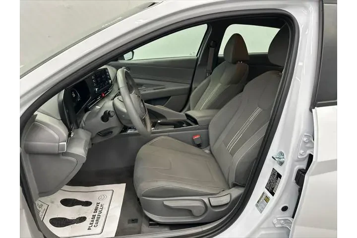 $18995 : Hyundai ELANTRA 2025 SEL Spo image 9