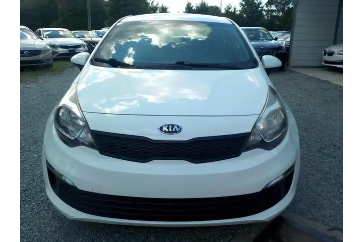 $7924 : 2017 Rio LX Auto image 8