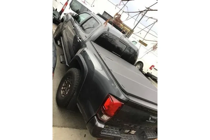 $37588 : Toyota Tacoma 2023 4x4 TRD P image 10