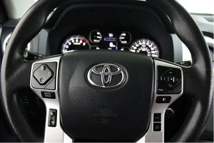 $30909 : Toyota Tundra 2020 4x2 SR5 4 image 8