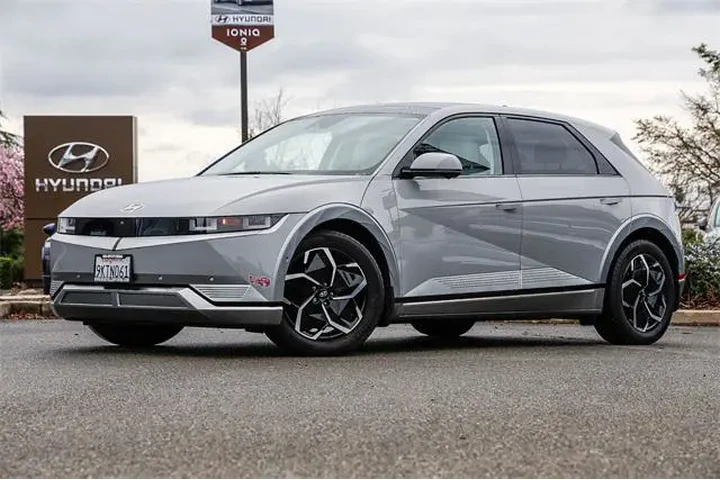 $28991 : Hyundai IONIQ 5 2024 Limited image 1