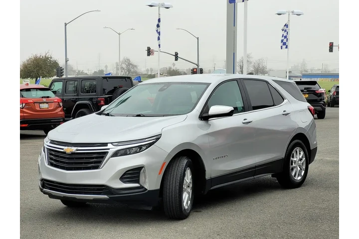 $20989 : Chevrolet Equinox 2022 LT 4d image 8