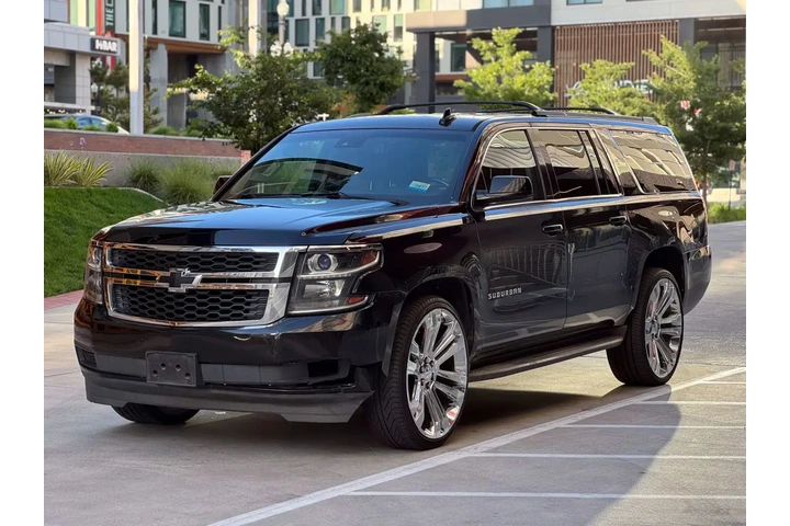 $15990 : 2016 CHEVROLET SUBURBAN image 4