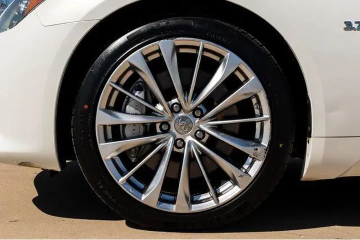 $18782 : INFINITI Q60 Coupe 2014 Jour image 6