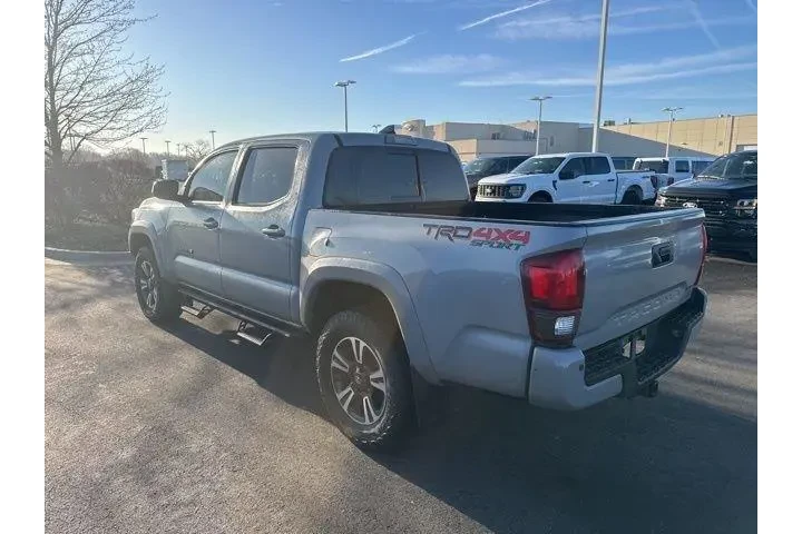 $29000 : Toyota Tacoma 2018 4x4 TRD P image 4