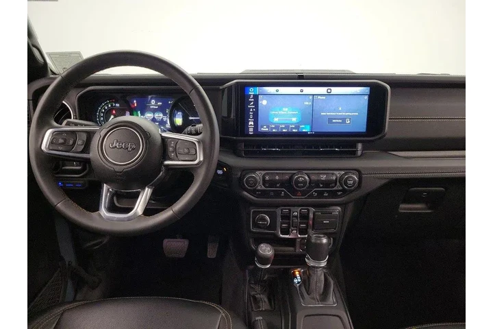 $33998 : Jeep Wrangler 2024 4x4 Sahar image 9
