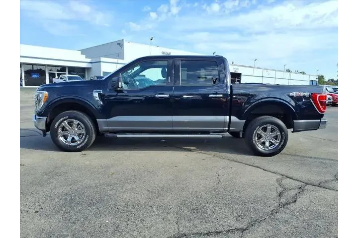 $31488 : Ford F-150 2021 4x4 XLT 4dr image 10