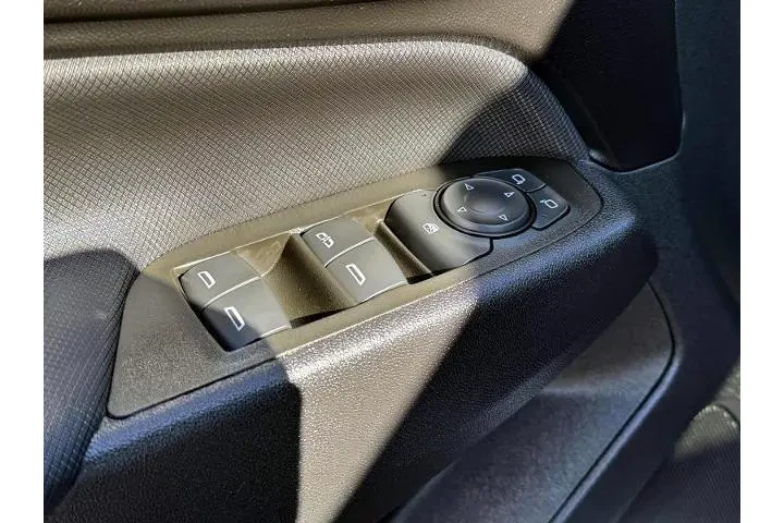 $27349 : Chevrolet Equinox 2024 4x4 R image 9