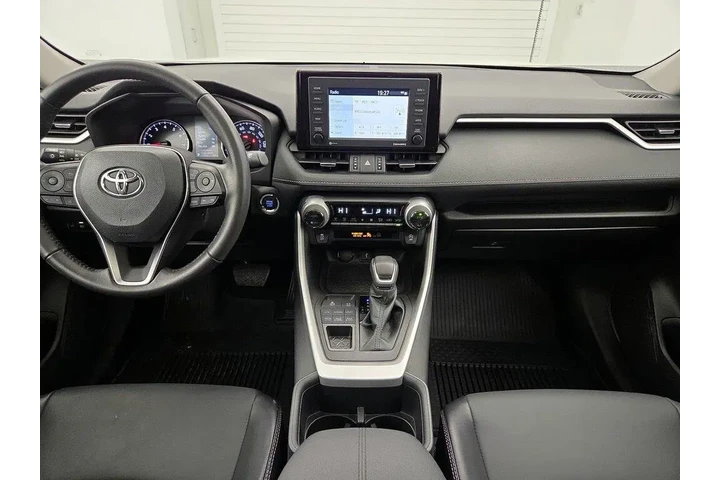 $33998 : Toyota RAV4 2022 AWD XLE Pre image 9