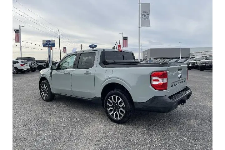 $26988 : Ford Maverick 2023 Lariat 4d image 3