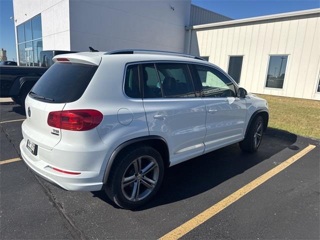 $11990 : Pre-Owned 2017 Tiguan Sport 4 image 5