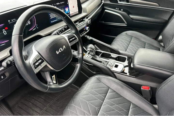 $39944 : Kia Telluride 2024 AWD EX 4d image 4